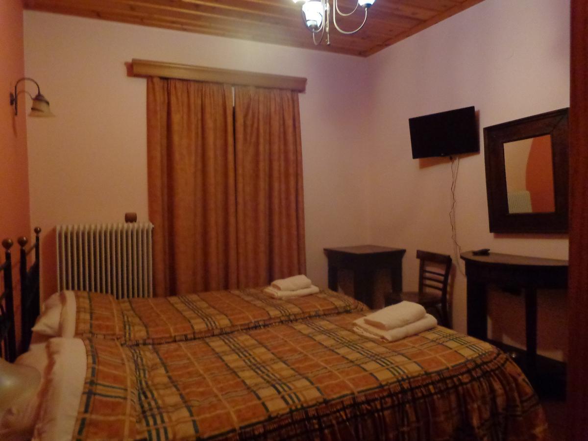 Alonaki Guesthouse Plátanos Eksteriør bilde