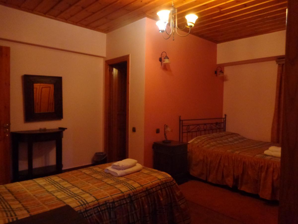 Alonaki Guesthouse Plátanos Eksteriør bilde
