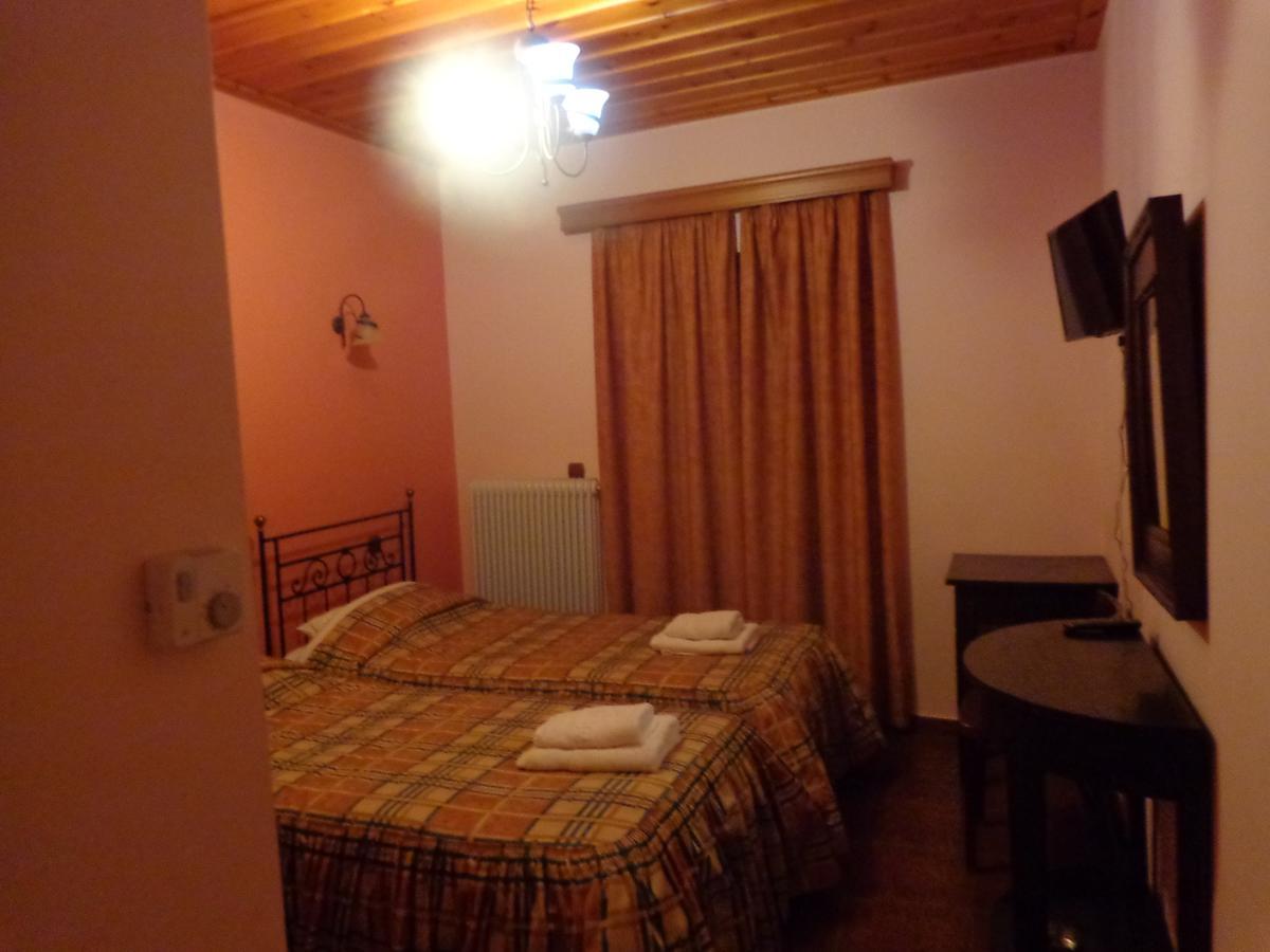 Alonaki Guesthouse Plátanos Eksteriør bilde