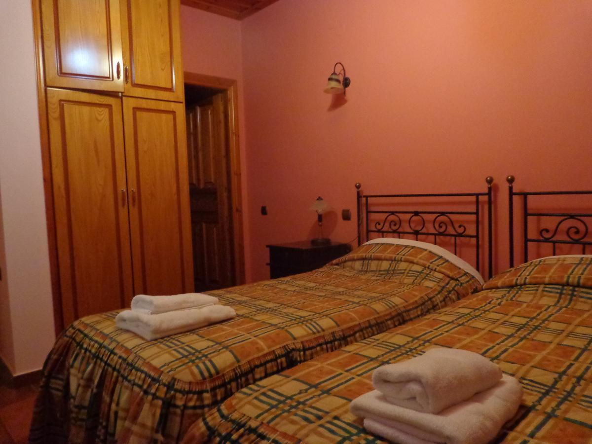 Alonaki Guesthouse Plátanos Eksteriør bilde