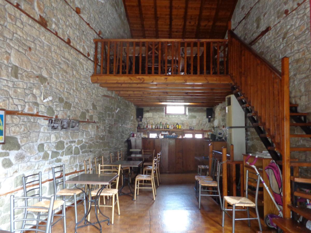 Alonaki Guesthouse Plátanos Eksteriør bilde